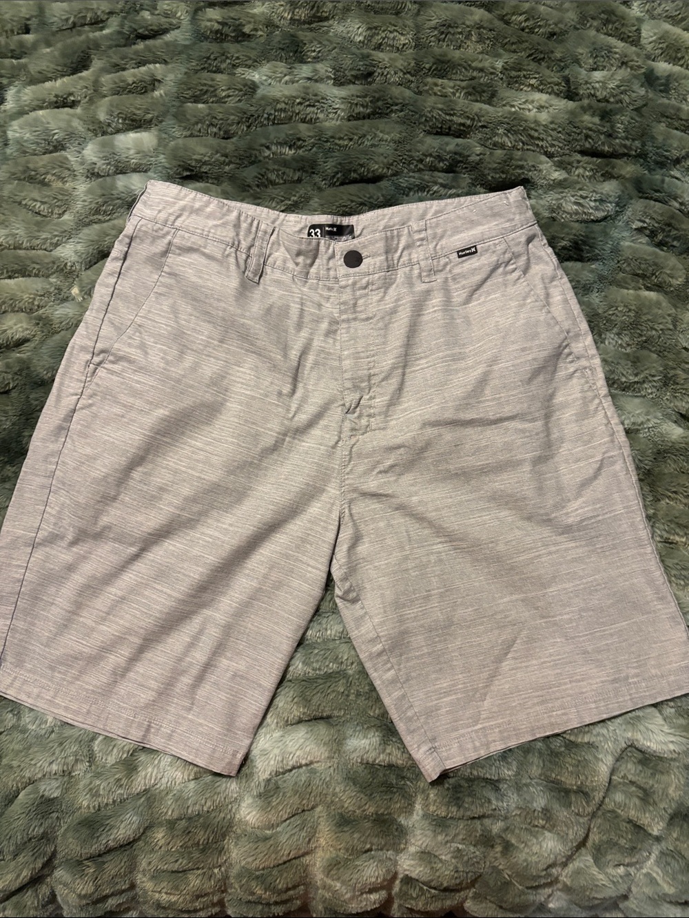 Hurley Men’s casual shorts-light gray